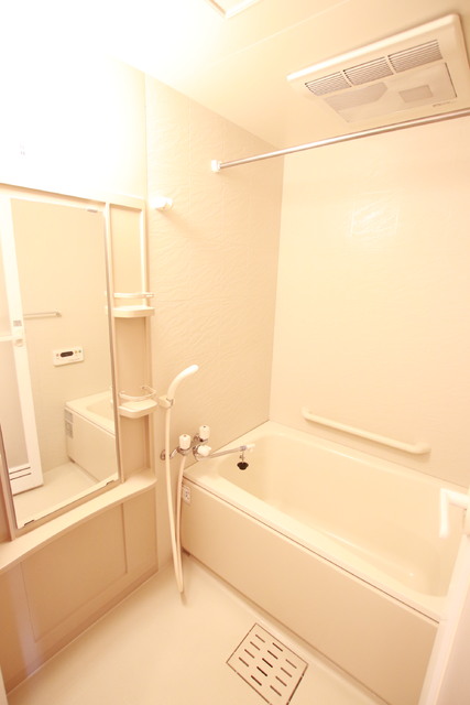 バス・シャワールーム　★追焚・浴室乾燥暖房機付バスルーム★（別室参考写真）