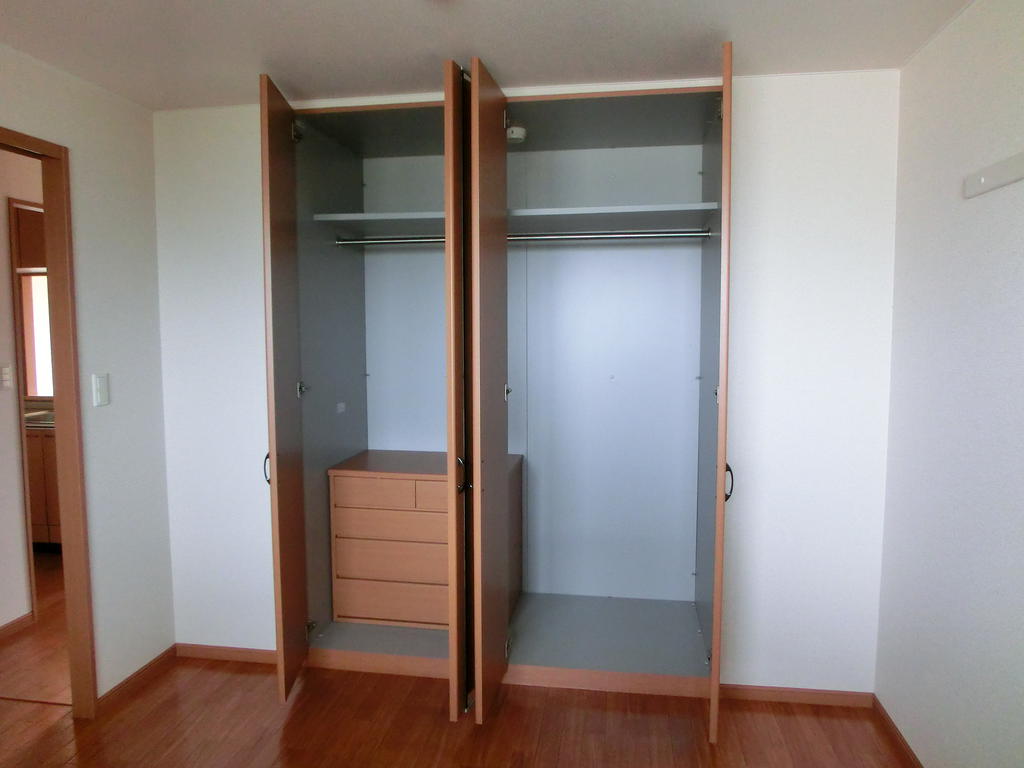 収納　クローゼット