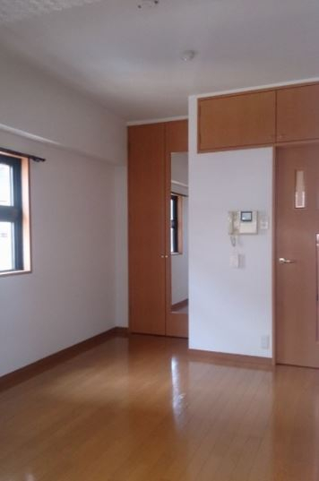 居室・リビング　ゆったり過ごせる居間です