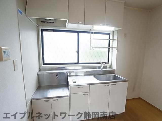 キッチン　キッチンでお料理をお楽しみください