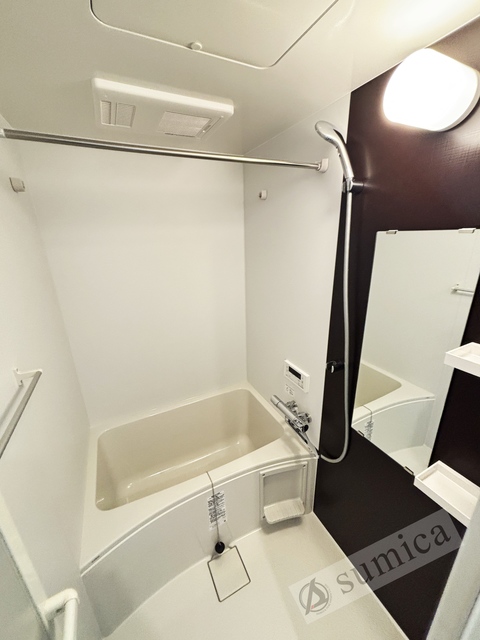 バス・シャワールーム　浴室暖房乾燥機付き♪♪