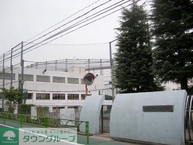 中学校　芦花中学校（中学校）まで750m