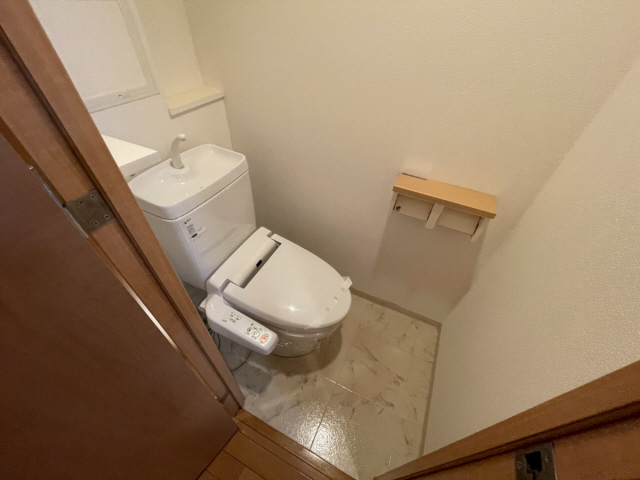 トイレ　清潔感のあるトイレです