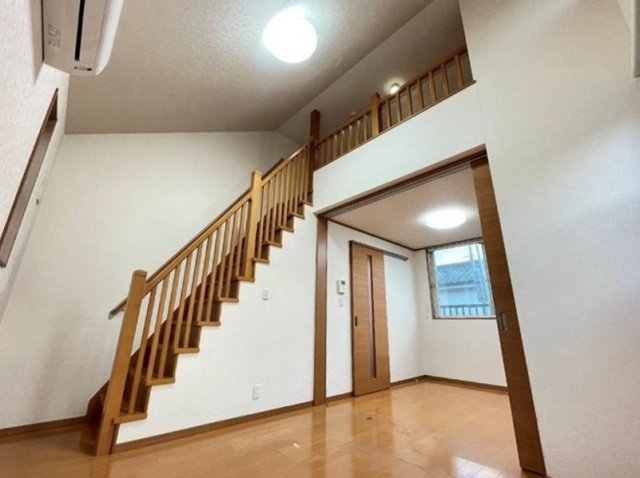 居室・リビング　使いやすい形の為、レイアウトを楽しめます♪