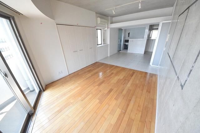 居室・リビング　１４．５帖洋室