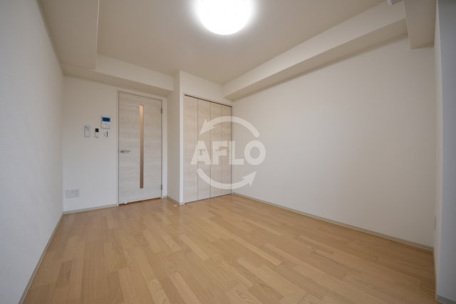 その他　レオンヴァリエ大阪ベイシティ　洋室