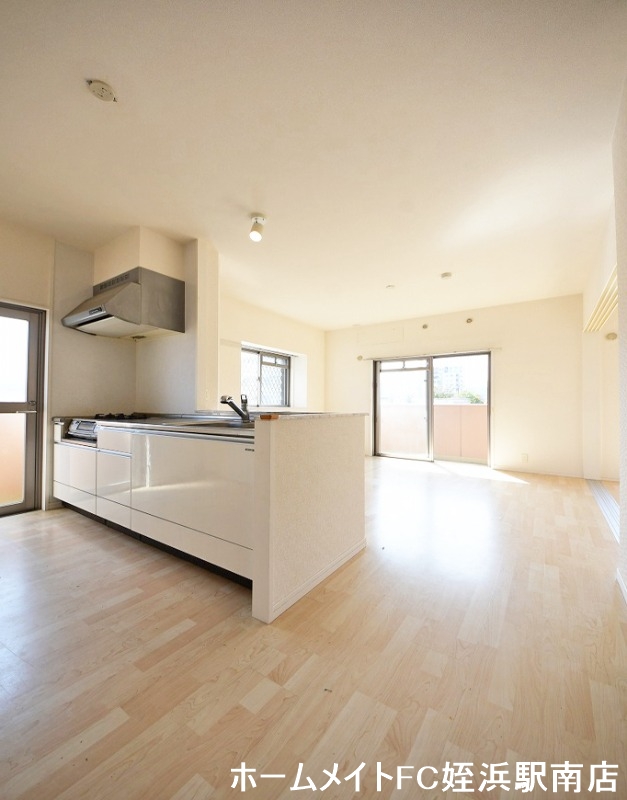 居室・リビング　★tカウンターキッチンの2LDK♪★