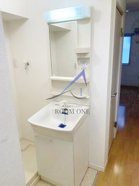 洗面設備　洗面台です。