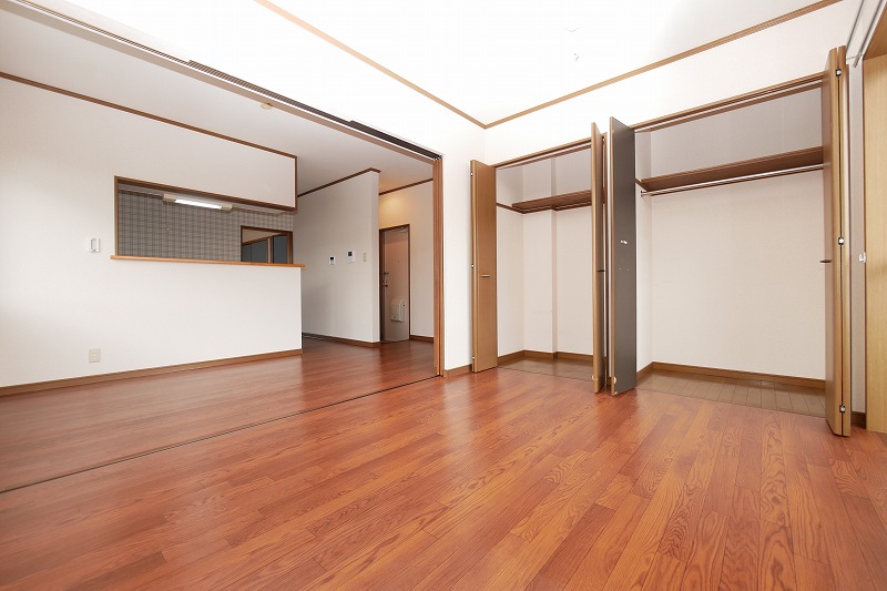 収納　メゾンセガワA棟　201