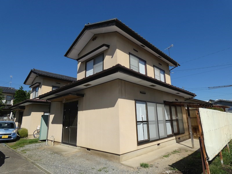 建物外観　写真は南東です(参考)