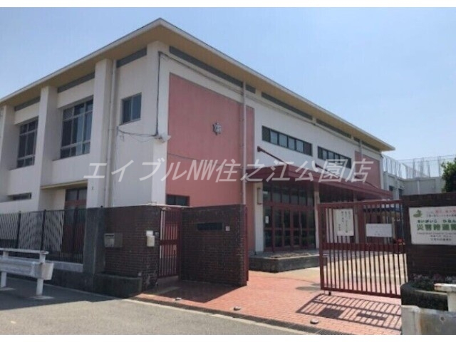 中学校　大阪市立大領中学校（中学校）まで798m