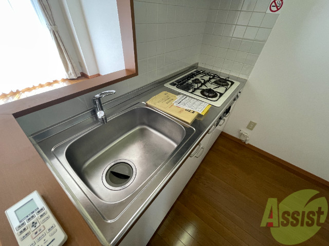 キッチン　広く綺麗なキッチンで料理をするのが楽しうなりそう！