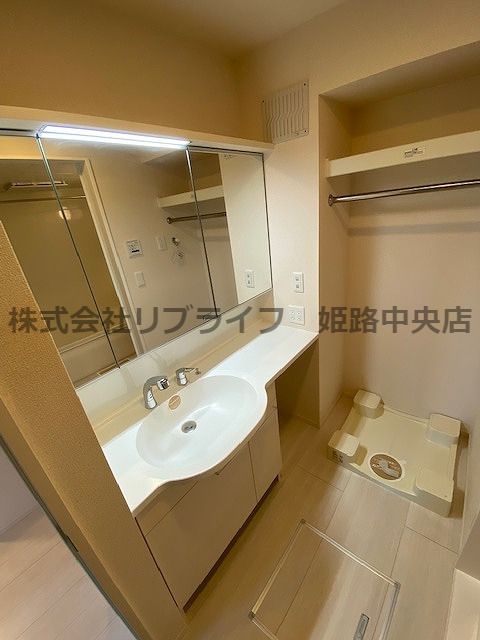 洗面設備　※別部屋の写真です（イメージ写真）