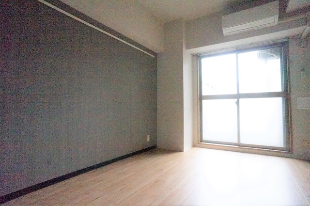 居室・リビング　参考写真（同建物別部屋のものです）