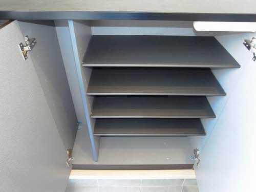 収納　下駄箱内部（下段）