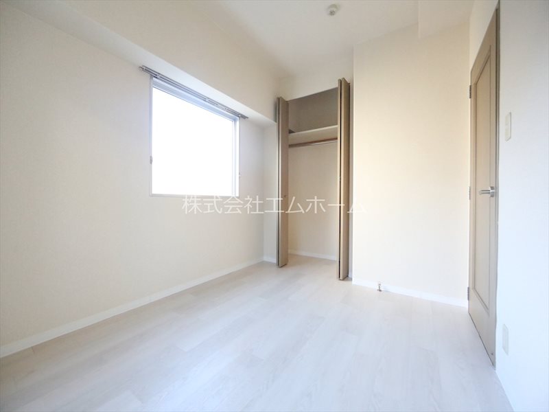 収納　洋室6帖　クローゼット付（収納充実してます）