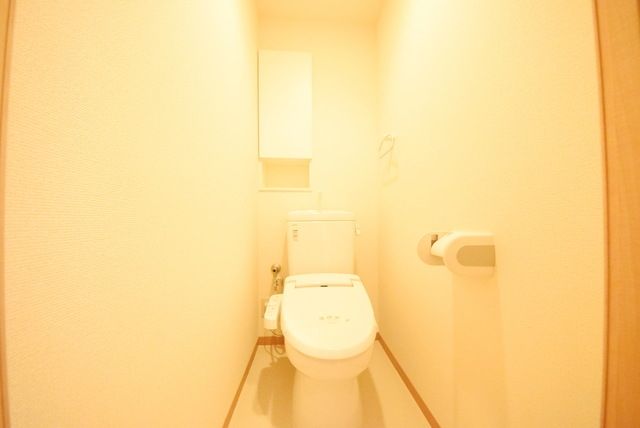 トイレ　洗浄便座付き