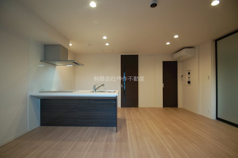 居室・リビング　エアコン・照明付