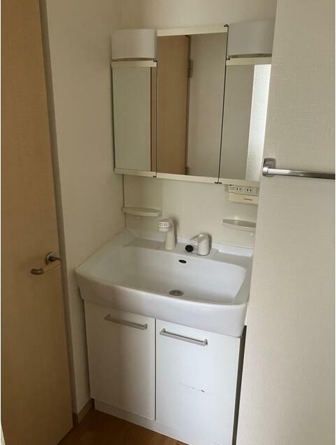 洗面設備　忙しい朝には欠かせない洗面所です♪