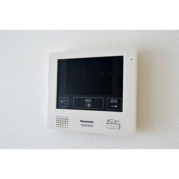 セキュリティ　防犯面に配慮したＴＶモニターホン付きです！