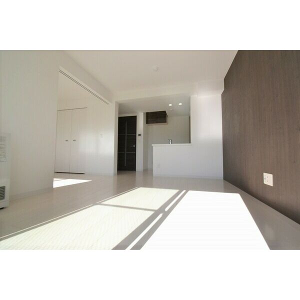 居室・リビング　☆10.3帖の広々としたリビングです！