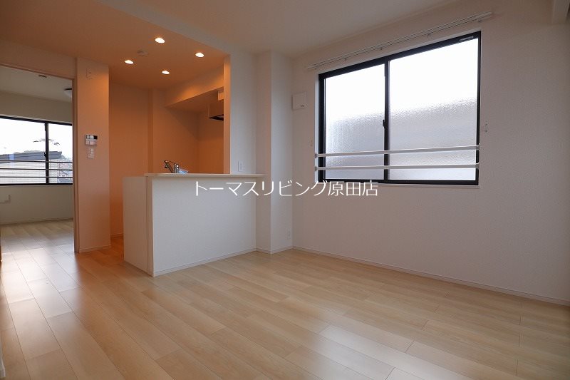 居室・リビング　・同型参考写真