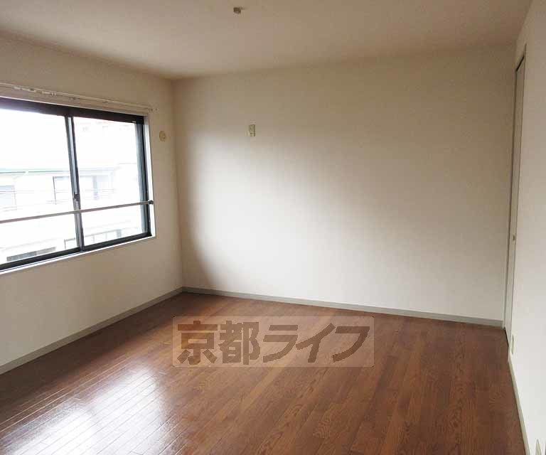 居室・リビング　広々とした室内・