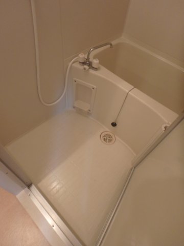 バス・シャワールーム　バスルーム