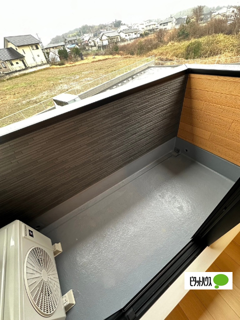 バルコニー　同物件別部屋