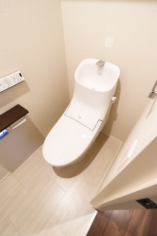 トイレ　図面と現状に相違がある場合には現状を優先