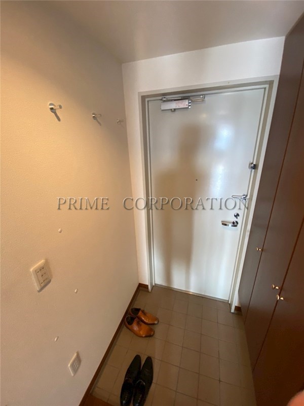 玄関　※参考写真※