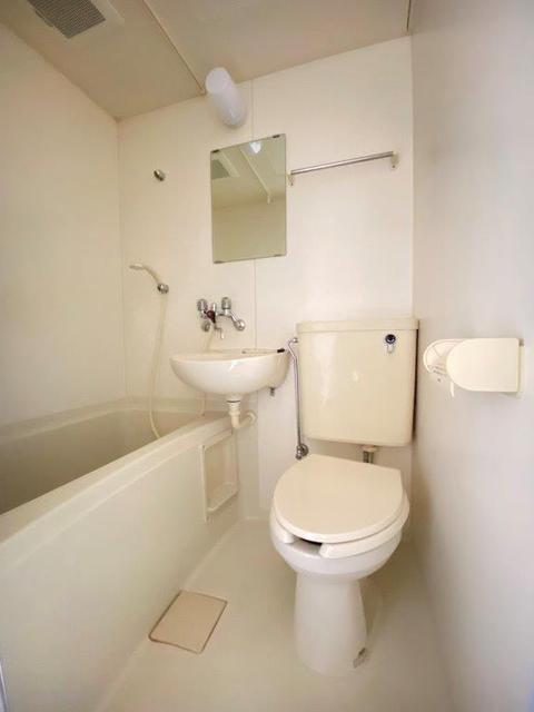 バス・シャワールーム　３点ユニットバス