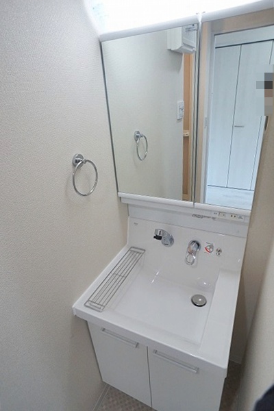 洗面設備　「b’CASA横浜吉野町」