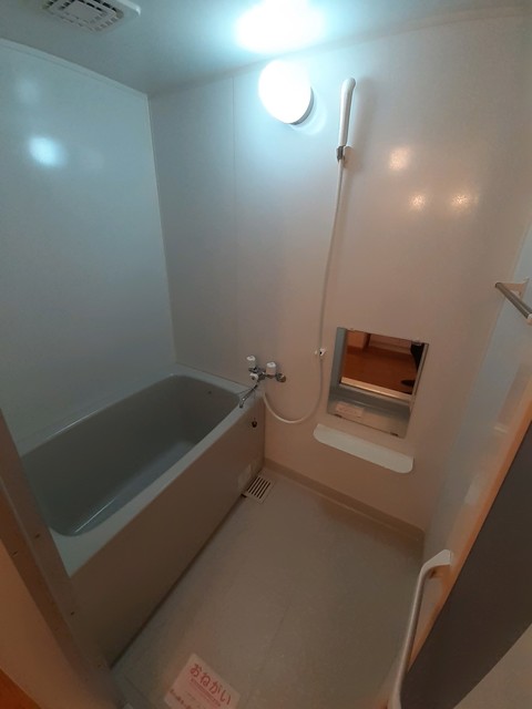 バス・シャワールーム　バス