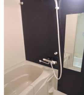 バス・シャワールーム　お風呂です