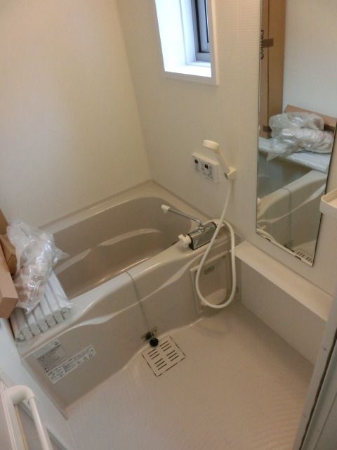 バス・シャワールーム　別部屋参照　現状優先