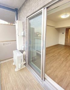 バルコニー　うれしいバルコニー付き！