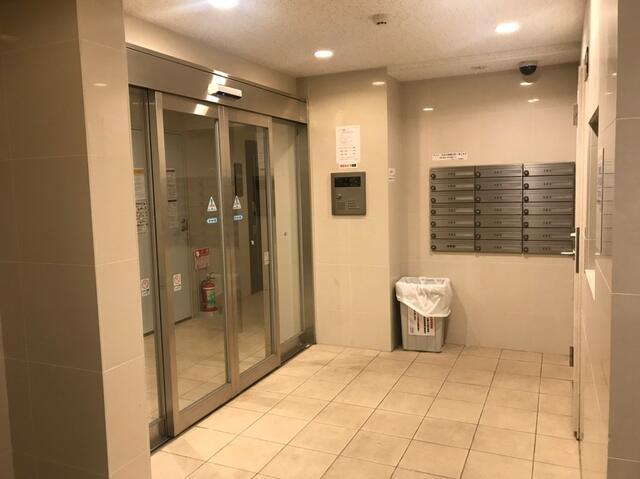 ロビー　建物の内部です