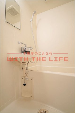 バス・シャワールーム　バルコニーがあります