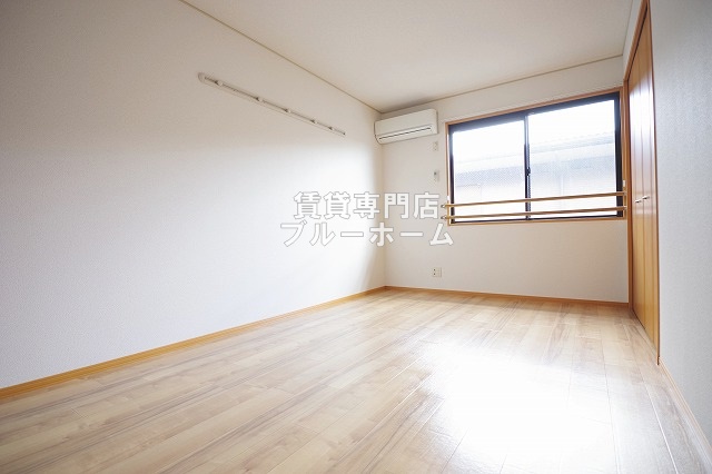 その他部屋・スペース　洋室の別角度です！