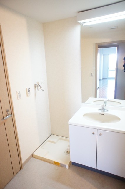 洗面設備　※同タイプ別部屋の写真です（２０２１．９撮影）