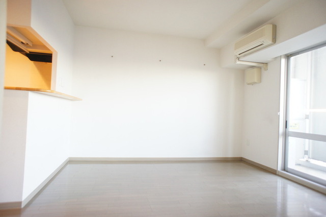 居室・リビング　※同タイプ別部屋の写真です（２０２１．９撮影）