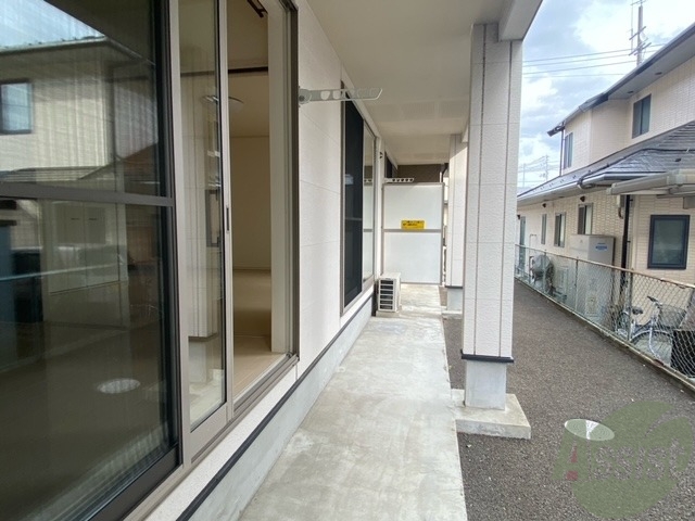 バルコニー　バルコニーはございませんが、お洗濯は外干しできますね