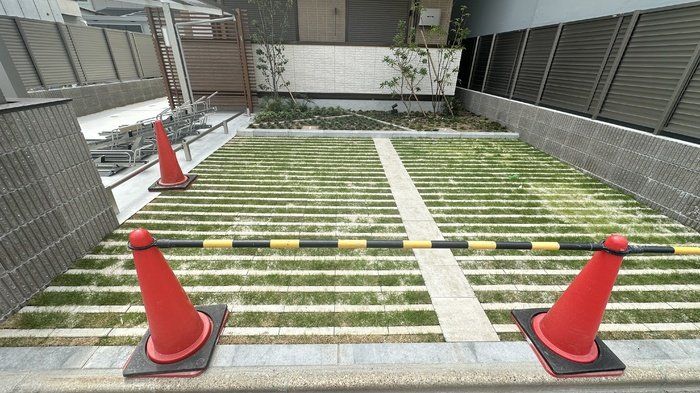 駐車場　駐車場