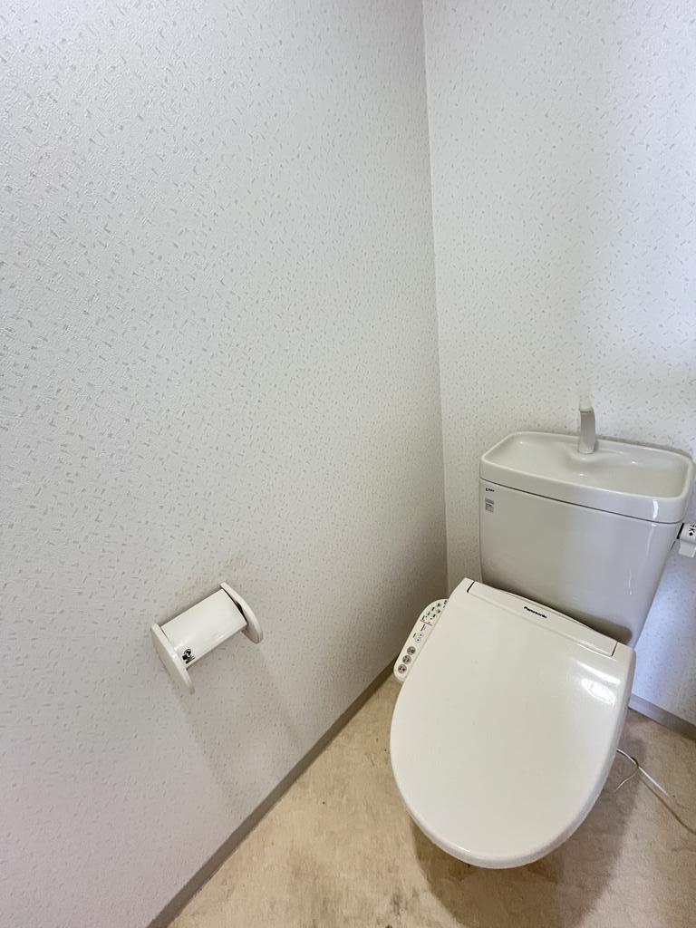 トイレ　※同建築物別部屋(同仕様)
