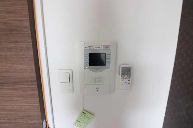 セキュリティ　モニター付きインターホンです