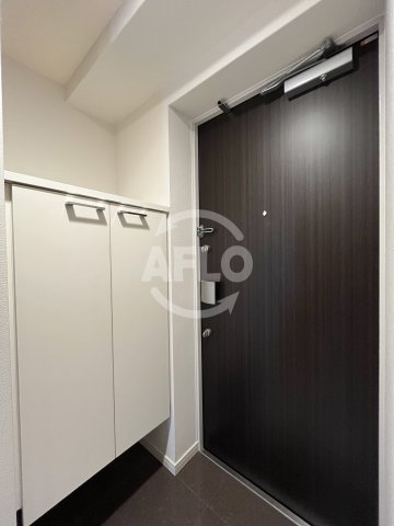 玄関　スペーシア江坂南金田　玄関