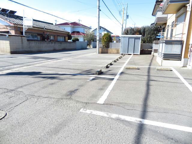 駐車場　駐車場