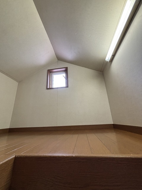 収納　小屋裏収納