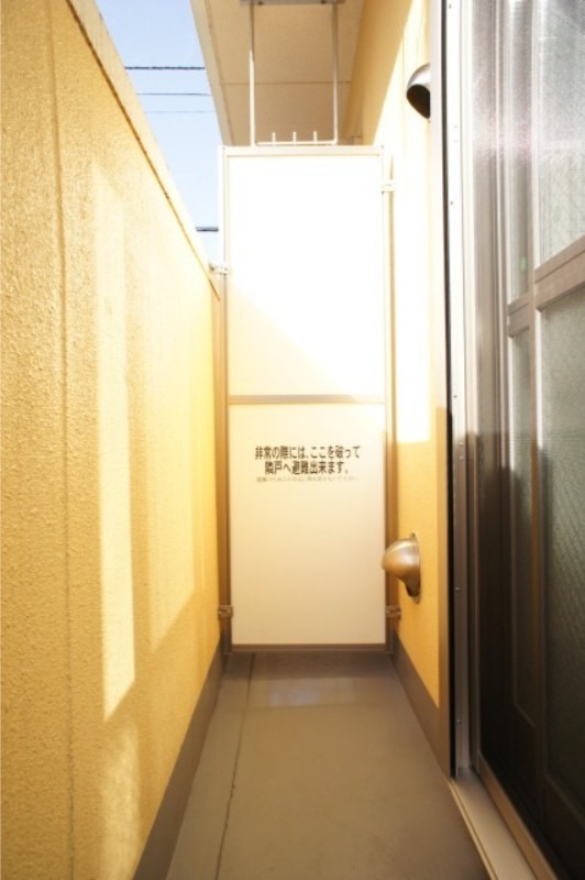 バルコニー　図面と現状に相違がある場合には現状を優先